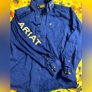ARIAT branded Team Logo Classic shirt Size s/p